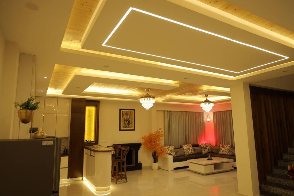 The Cerro Rico - 3 Bhk Modern Villa Касаули Екстериор снимка