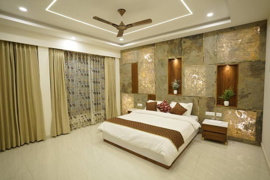 The Cerro Rico - 3 Bhk Modern Villa Касаули Екстериор снимка